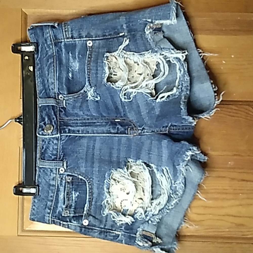 American Eagle High Rise Festival Jean Shorts With Crothet Pockets Size 6